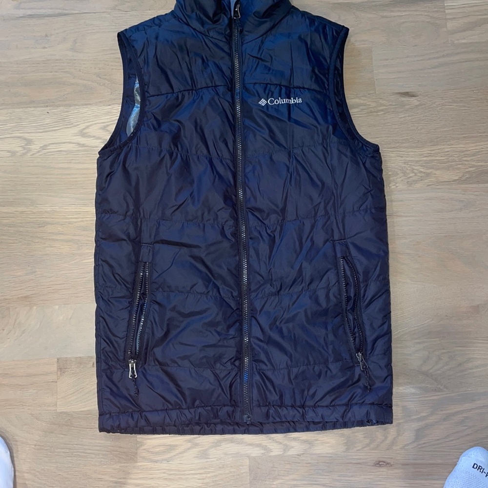 Black Columbia Omni Heat vest.